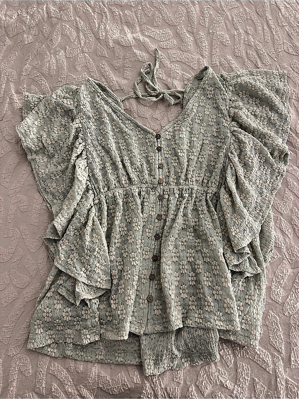 Cozy Co. Floral Ruffle Blouse in mint & White Like New